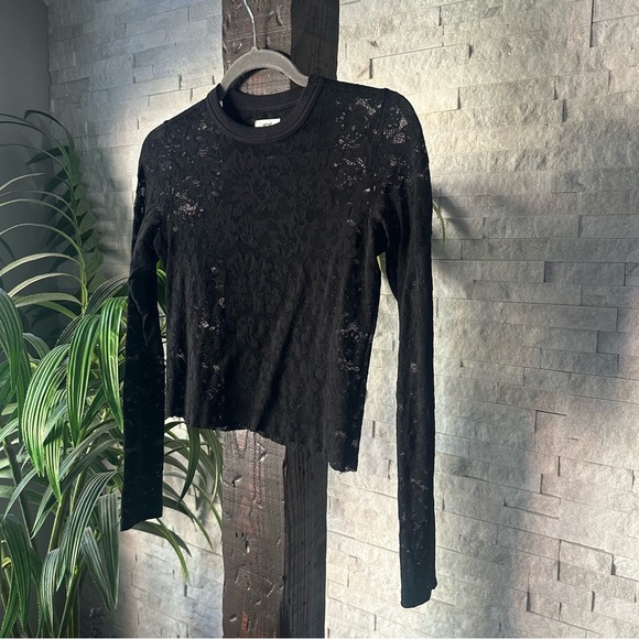 Aerie Essential Lace Layering T-Shirt Black Floral Mesh Size XS - Picture 7 of 7
